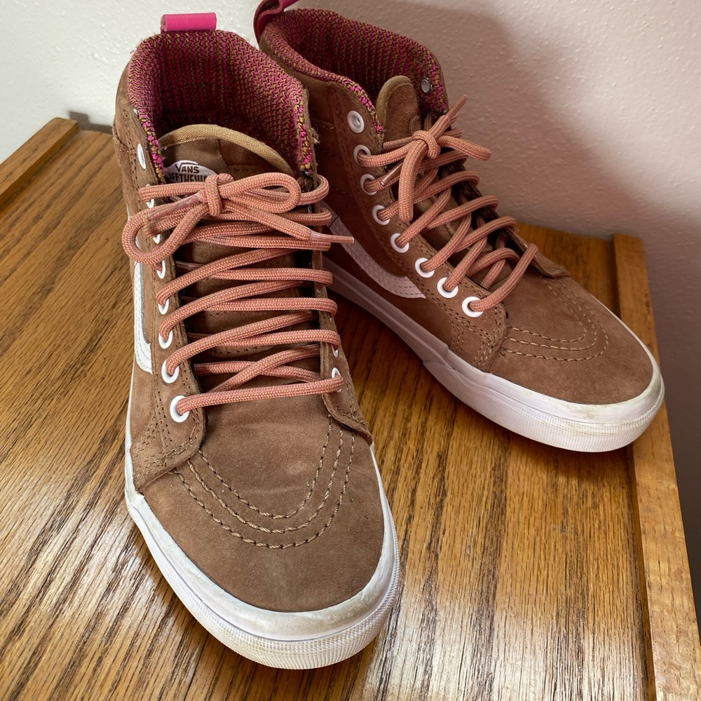 Vans SK8 Hi MTE waterproof high tops shoes brown pink women’s size 6.5